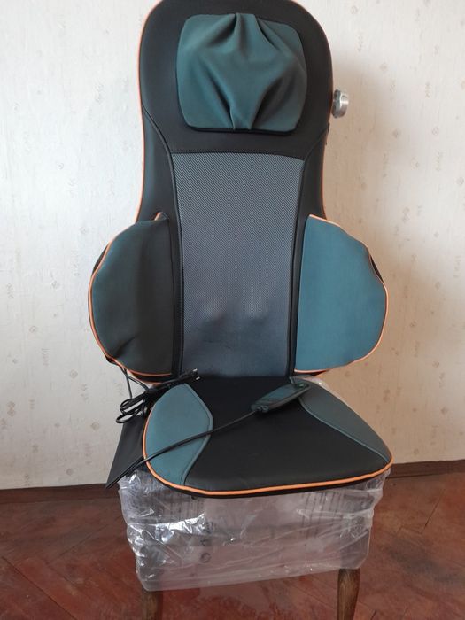 Масажираща седалка за шиацу и акупресурен масаж Medisana MC 825,