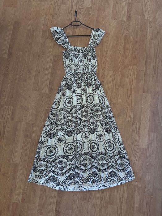 Rochie nepurtată TU