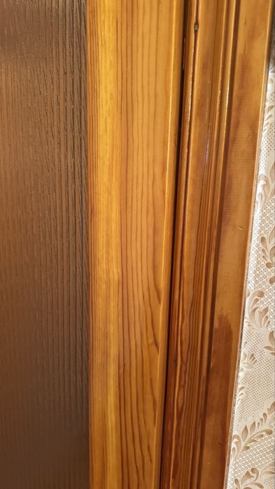 Дверь деревянная