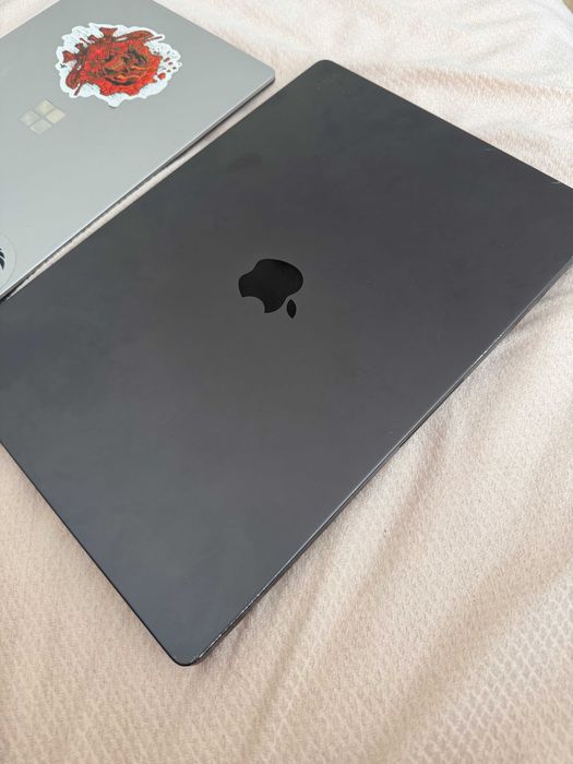 Macbook Pro M4 Max 16, 36GB RAM, 1TB SSD,14 CPU, 32 GPU