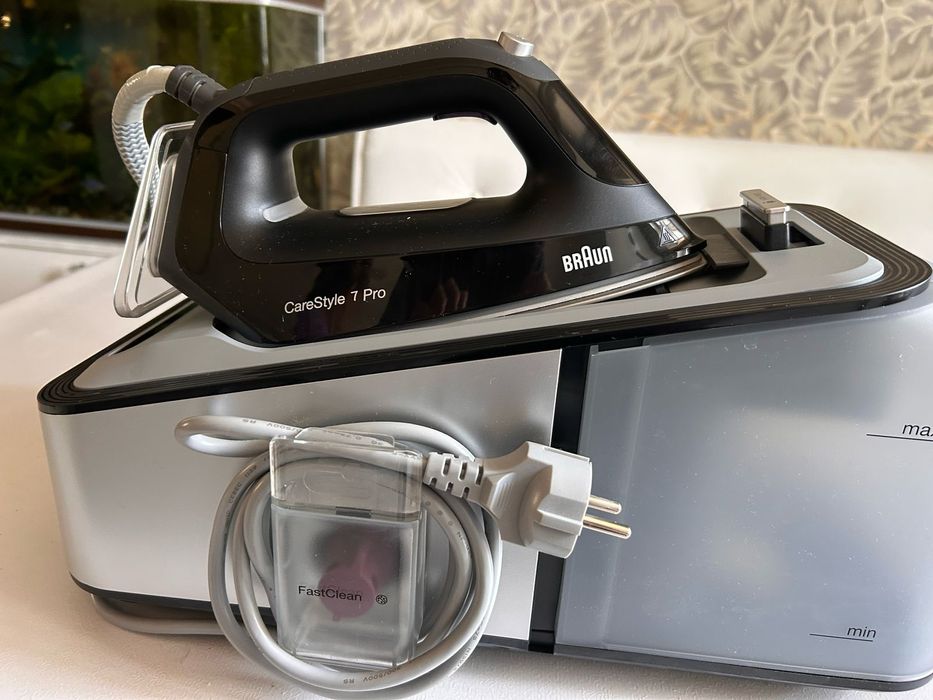 Парогенератор BRAUN CareStyle 7 pro IS7156BK
