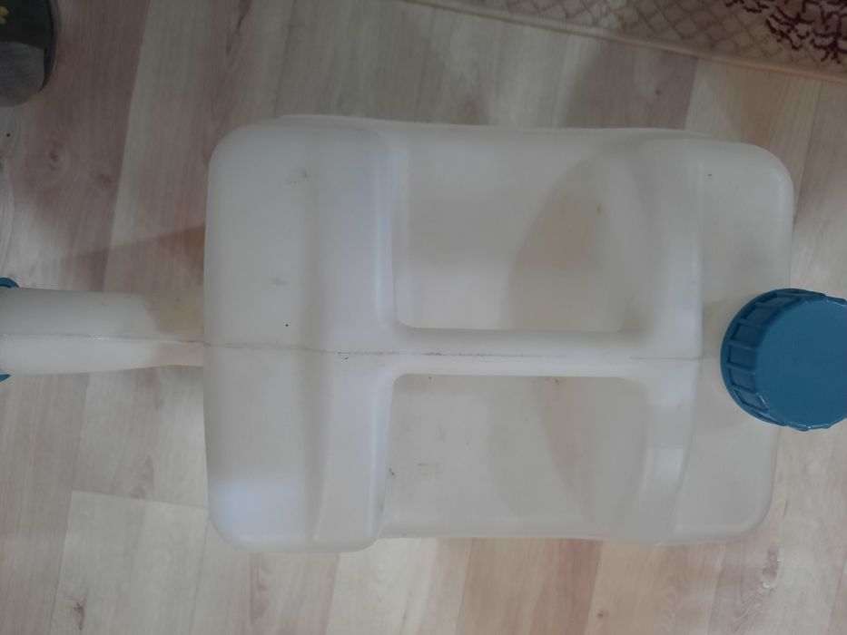 25 пластмассовый канистра