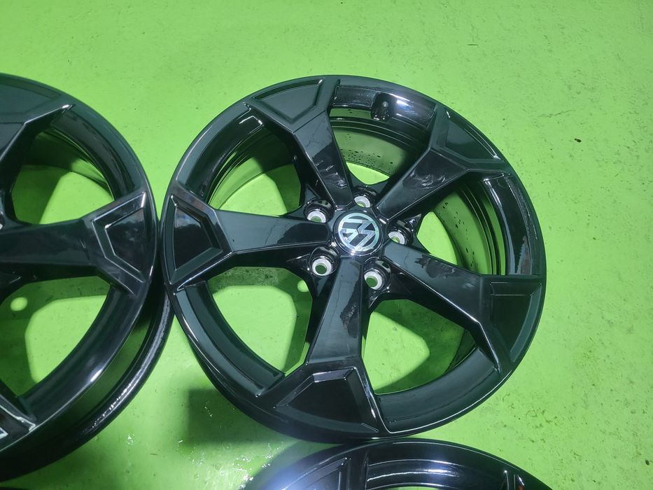 17 5x112  Vw Passat Tiguan Touran Caddy Golf лети джанти 5х112