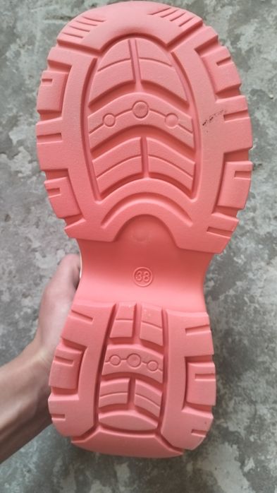 Спортивные кросовки