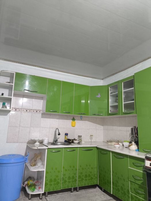 Продаётся б/у кухонный гарнитур.