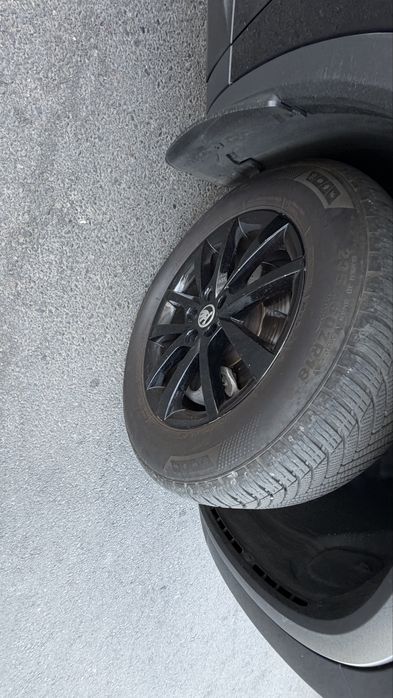 Skoda Kodiaq 2021 qora