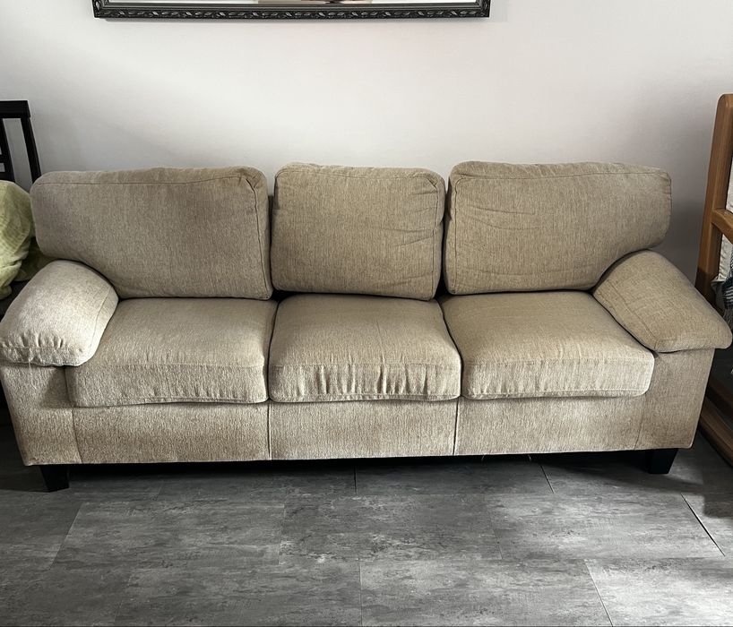 Canapea confortabilă 3 locuri FIXA– Stare foarte bună, material texturat bej