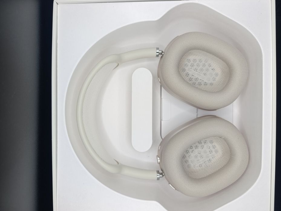 AirPods Max Starlight USB-C