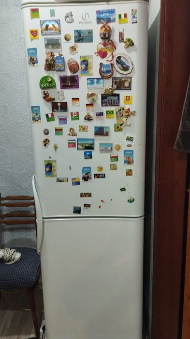 Холодильник Indesit