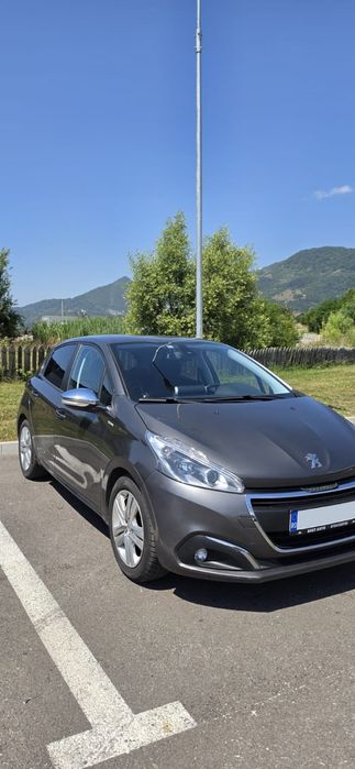 Peugeot 208,1.2,82cp,benzina