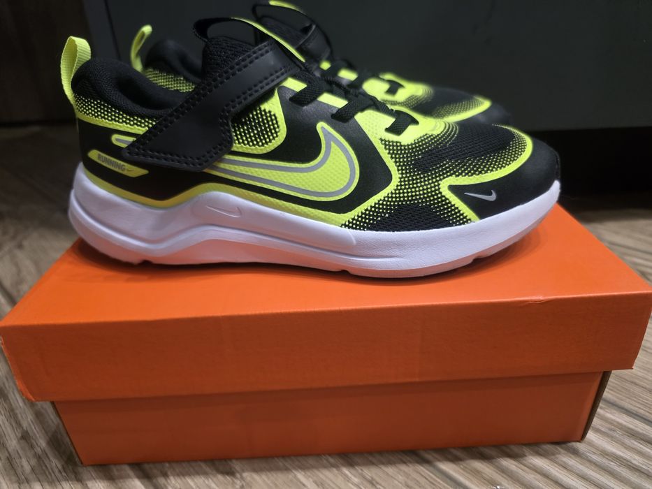 Оригинални детски маратонки  NIKE