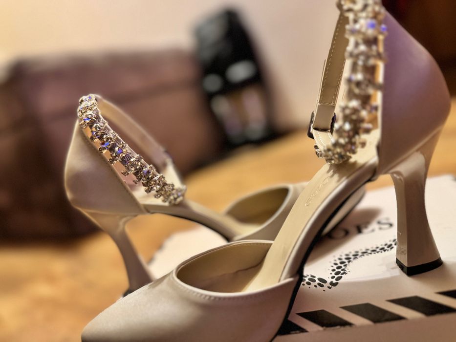 Чисто нови токчета размер 37