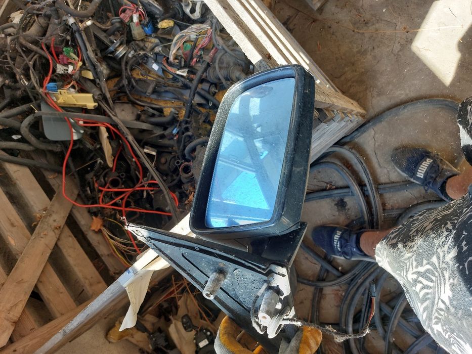 Странично огледало Бмв е60 520д 177кс е61 bmw e60 e61 520d n47