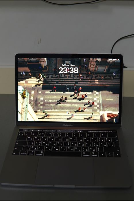 Macbook pro с TouchBar/Touch Id