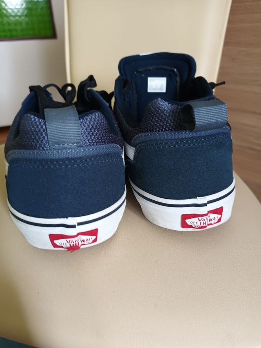 Adidași vans nr 45