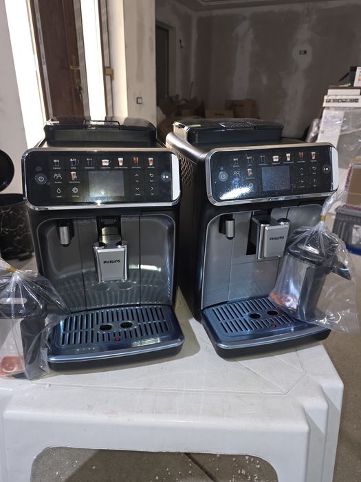 Espressor automat Philips seria 5500 LatteGo