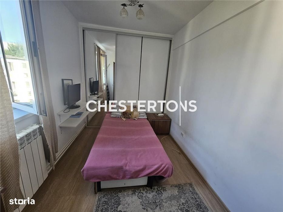 Apartament 3 camere semidecomandat, zona Bratianu Constanta