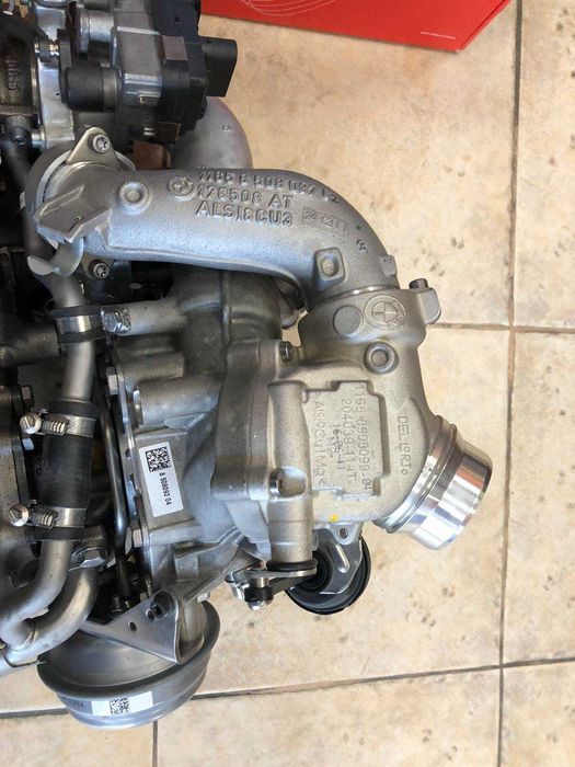 BMW - к-кт турбо голямо и малко нови оригинални- 3.5D ; 4.0D - 313кс.