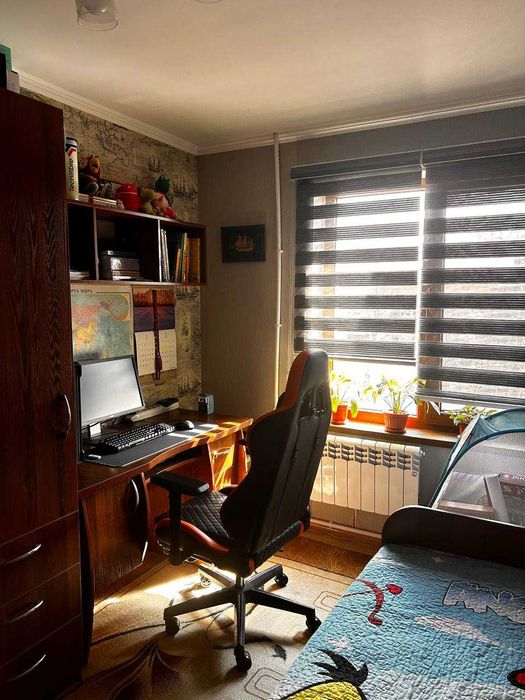 СРОЧНО Продаю 3/4/5 г. Чирчик, ориентир 2-я школа.