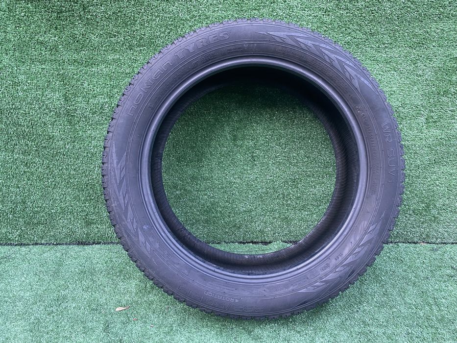 Set 4 anvelope iarna Nokian WR SUV 4 235 50 R19 103V XL Dot 2421 5,4mm