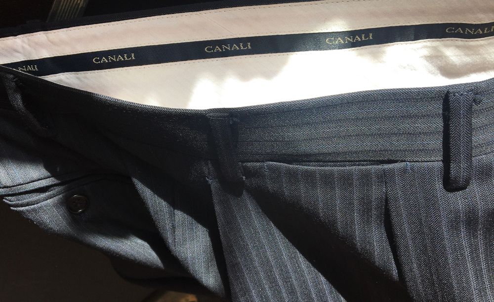 Мъжки костюм CANALI оригинален