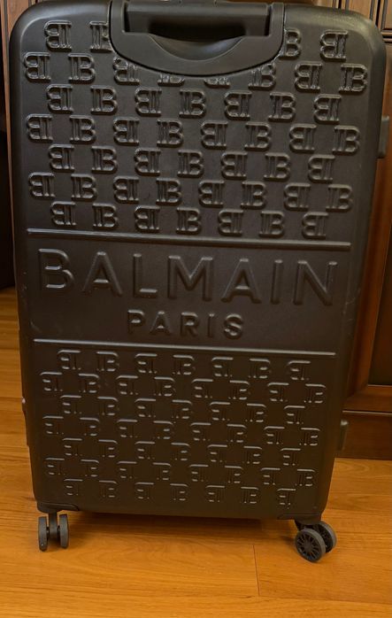 Куфар Balmain черен