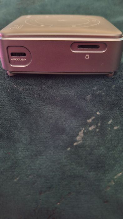 Mini video proiector Qiaolet Android 9.0