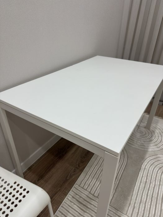 Стол  на кухню 1,70см х 80 см