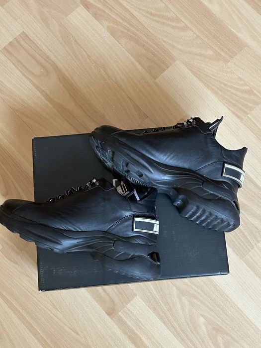 Черни маратонки на Alessa.