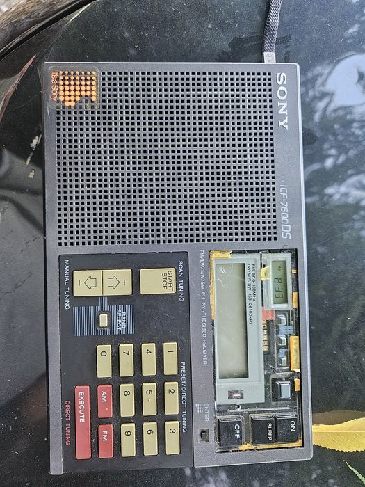 Radio sony icf 6700sd