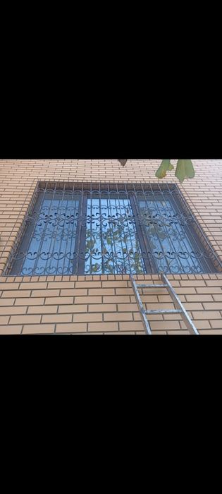 Решётки на окна металлические