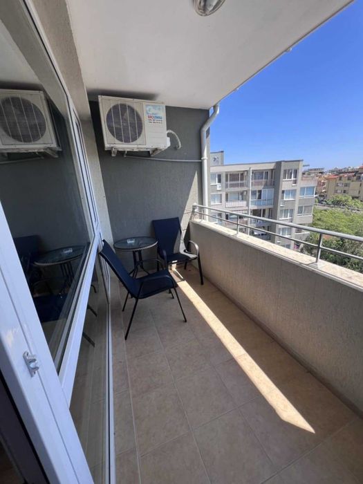 Продава се Двустаен апартамент в Свети Влас - 62 кв.м за 1242 €/кв.м - Снимка #2