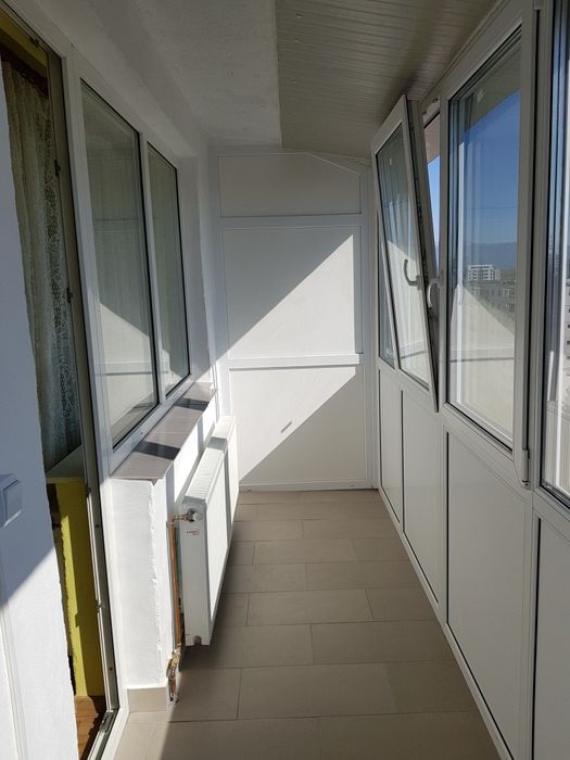 Vand apartament  zona Mihai Viteazul