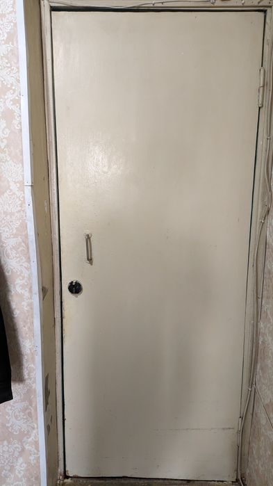 Дверь входная с замком