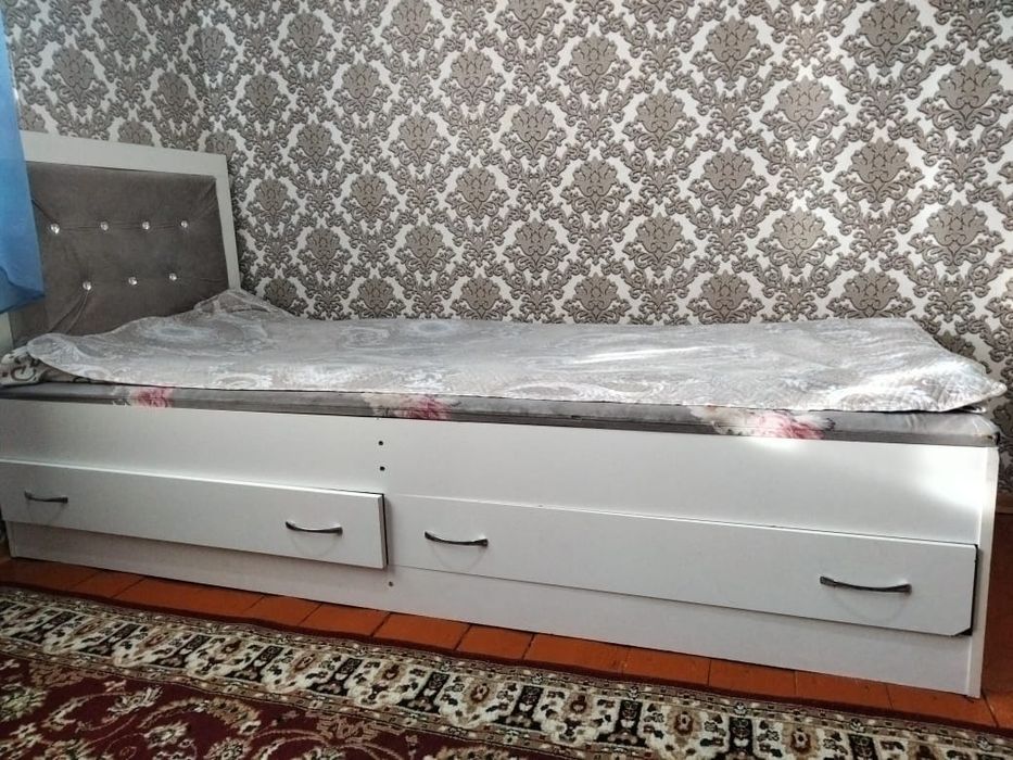 Кровать 2 шт сатылады срочно