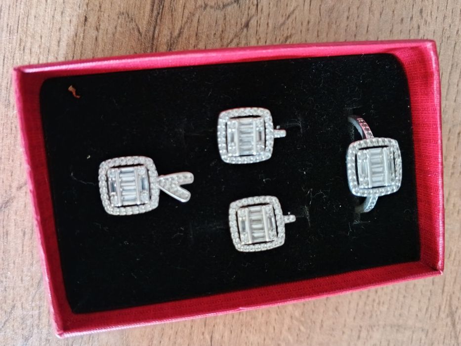 Serebro kumush kamplekt