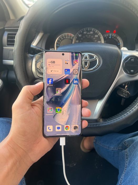 Продам телефон Oppo Reno 10