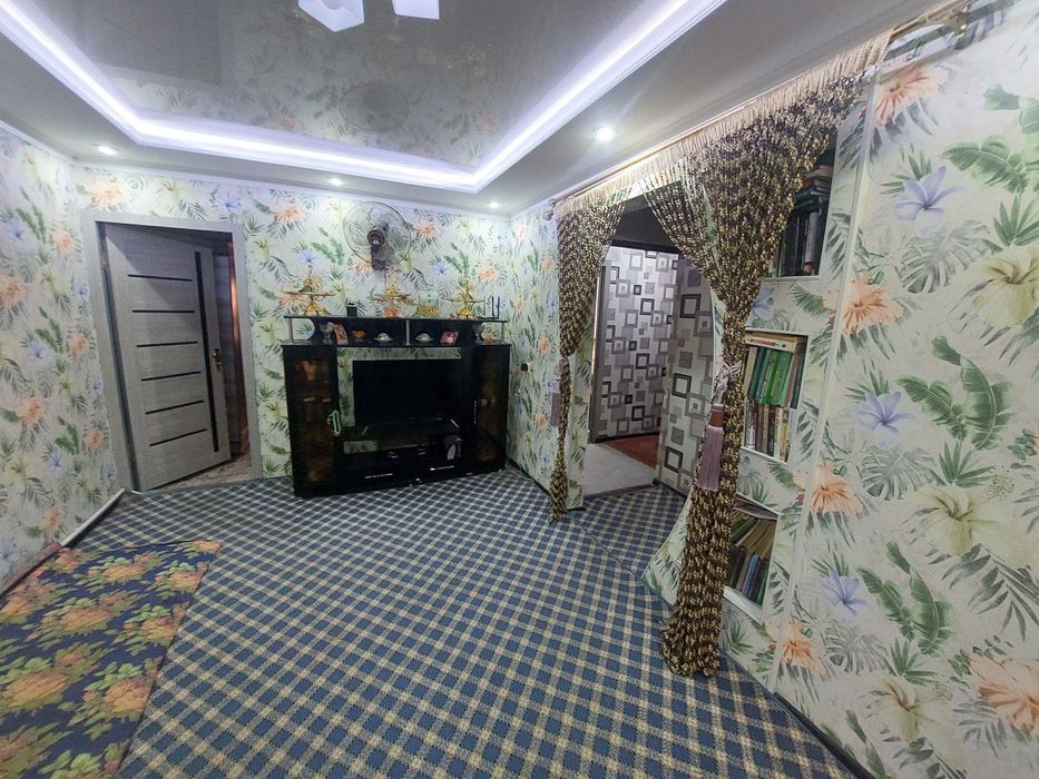 3 хона 1чи кават Ахунбабаевский массив до канал