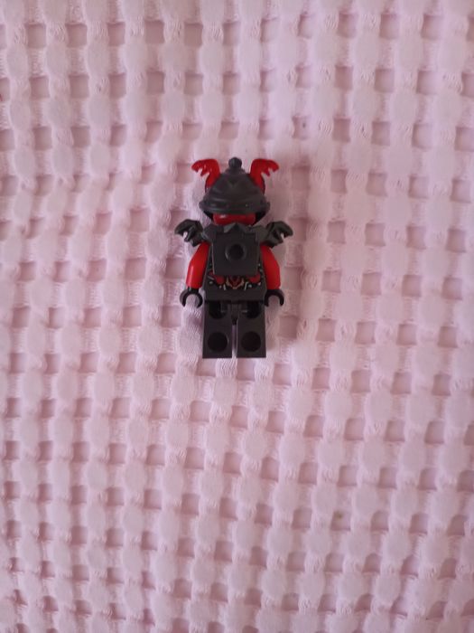 Lego ninjago vermillian warrior