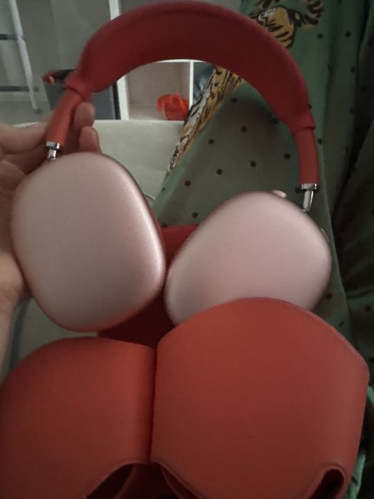 Продам Наушники Apple Max