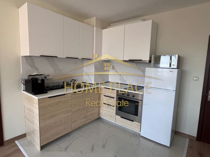 Дава се под наем Тристаен апартамент в Варна, Левски - 95 кв.м за 612 € - Снимка #1