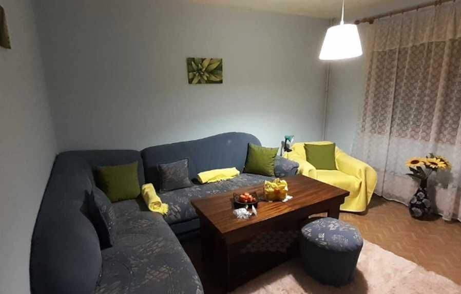 Дава се под наем Тристаен апартамент в Пловдив, Кършияка - 110 кв.м за 400 € - Снимка #2