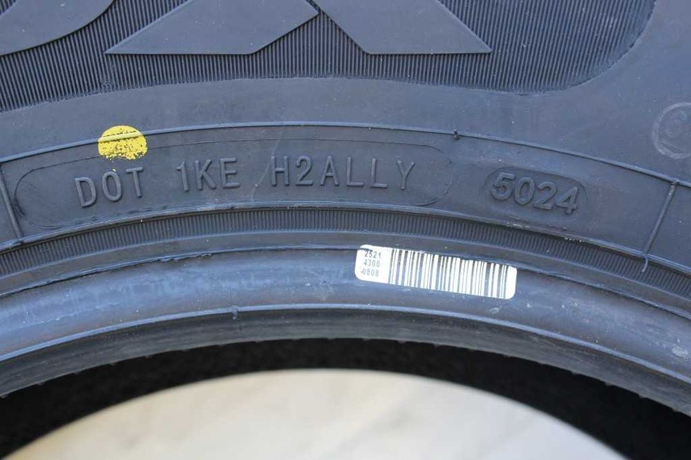 Anvelope vara noi 235/65R16C 121/119R, 10PR, RoadX