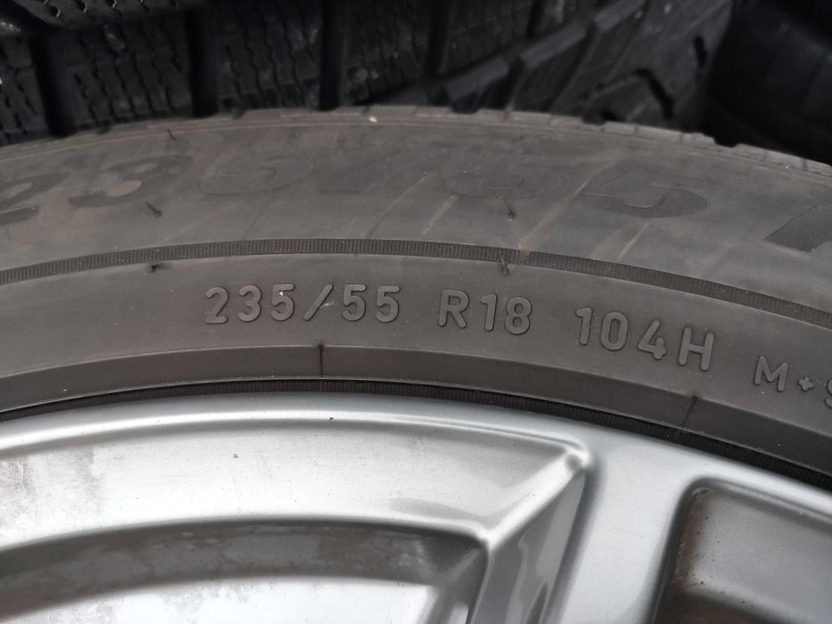 4бр Зимни гуми 235 55 18 - Pirelli
