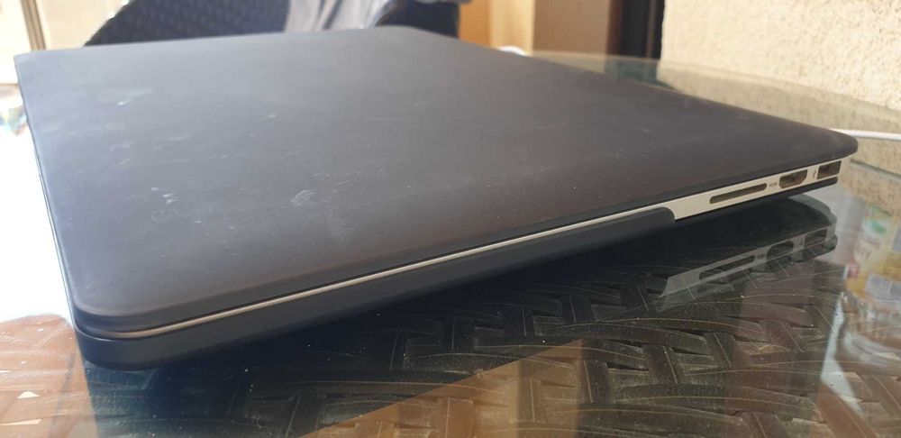 MacBook Pro Retina A1398 15" MID2012 i7 QuadCore 750GB SSD 16GB RAM