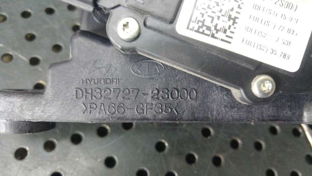 Pedala acceleratie 1.7 crdi hyundai ix35 lm el elh dh327272s000 dh327262s000 327002s000