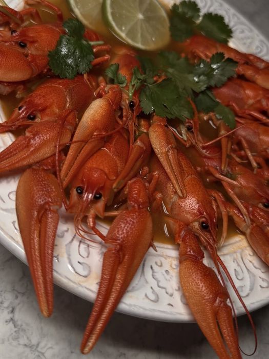 Раки настоящий деликатес