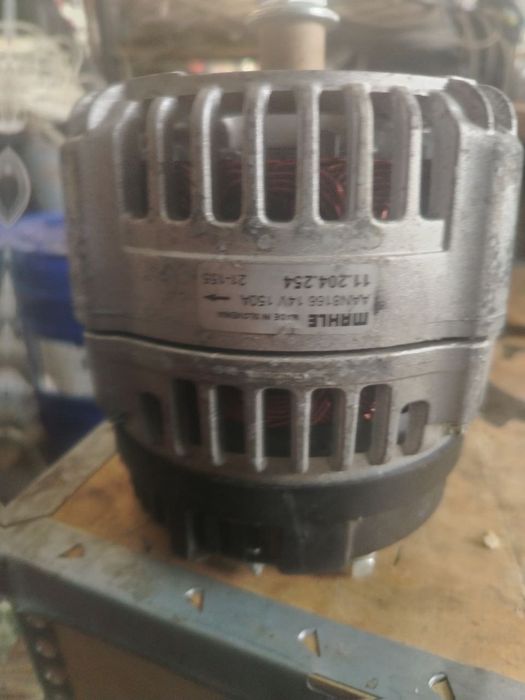 Генератор для тяжёлых машин универсальный