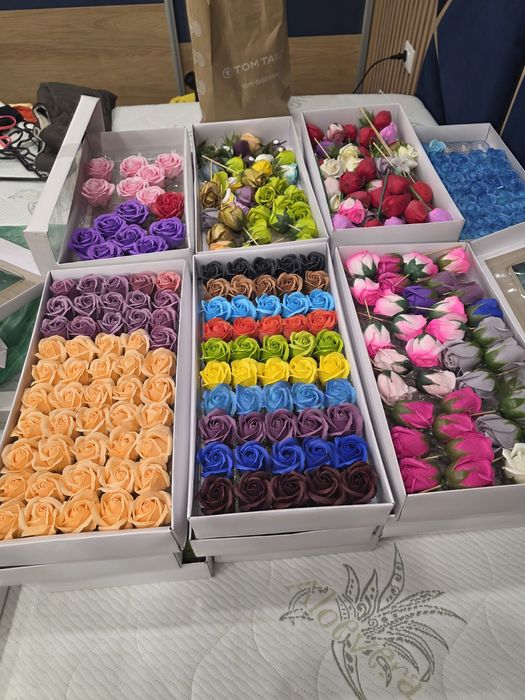 Vand trandafiri de sapun 22 de cuti amestecate