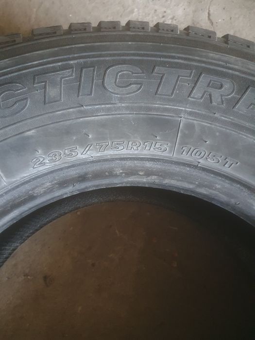 Продам автошины 235/75/15